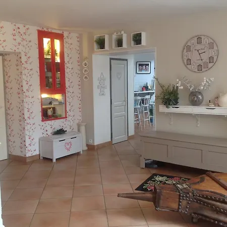 فندق مبيت وإفطار Le Lavandin *